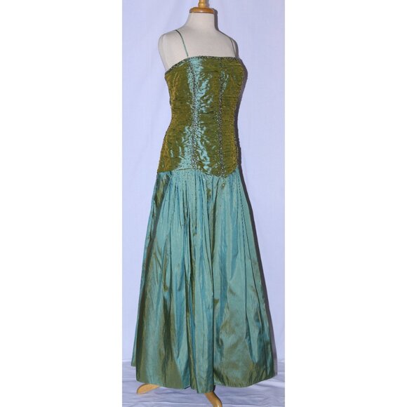 MayQueen #528 Pleated Taffeta Prom or Ball Gown-Size 2X-SAGE GREEN-NEW With Tags - Picture 3 of 6